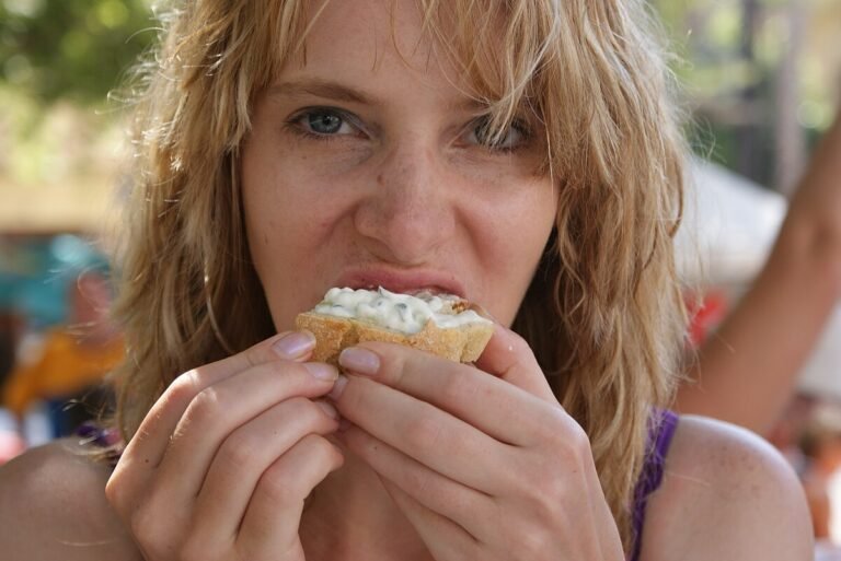 Spanish Word of the Day: Comer